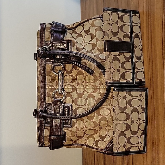 Vintage Coach Bag - Picture 2 of 5